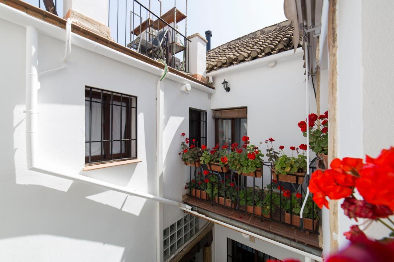 Casa Turistica Patio Cordobes - Parking Privado En La Juderia Apartment *