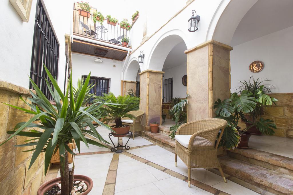 Casa Turistica Patio Cordobes - Parking Privado En La Juderia